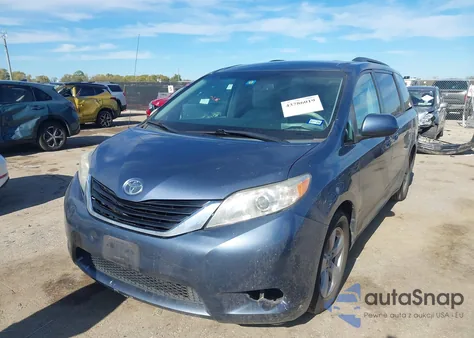 2014 Toyota Sienna Le V6 8 Passenger from USA, damaged, VIN 5TDKK3DC1ES520947